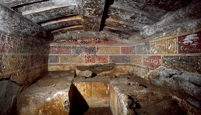 Interior de la tumba François en la necrópolis de Ponte Rotto